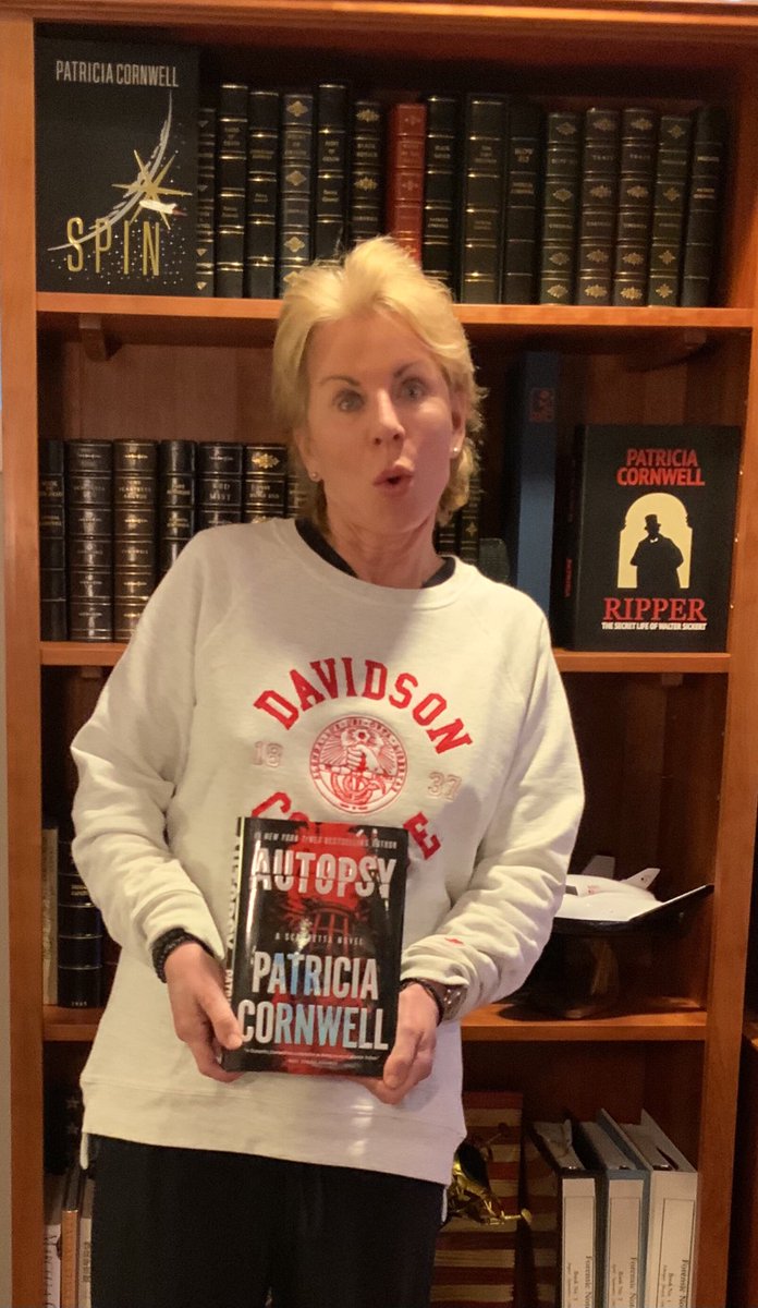Patricia Cornwell tweet media