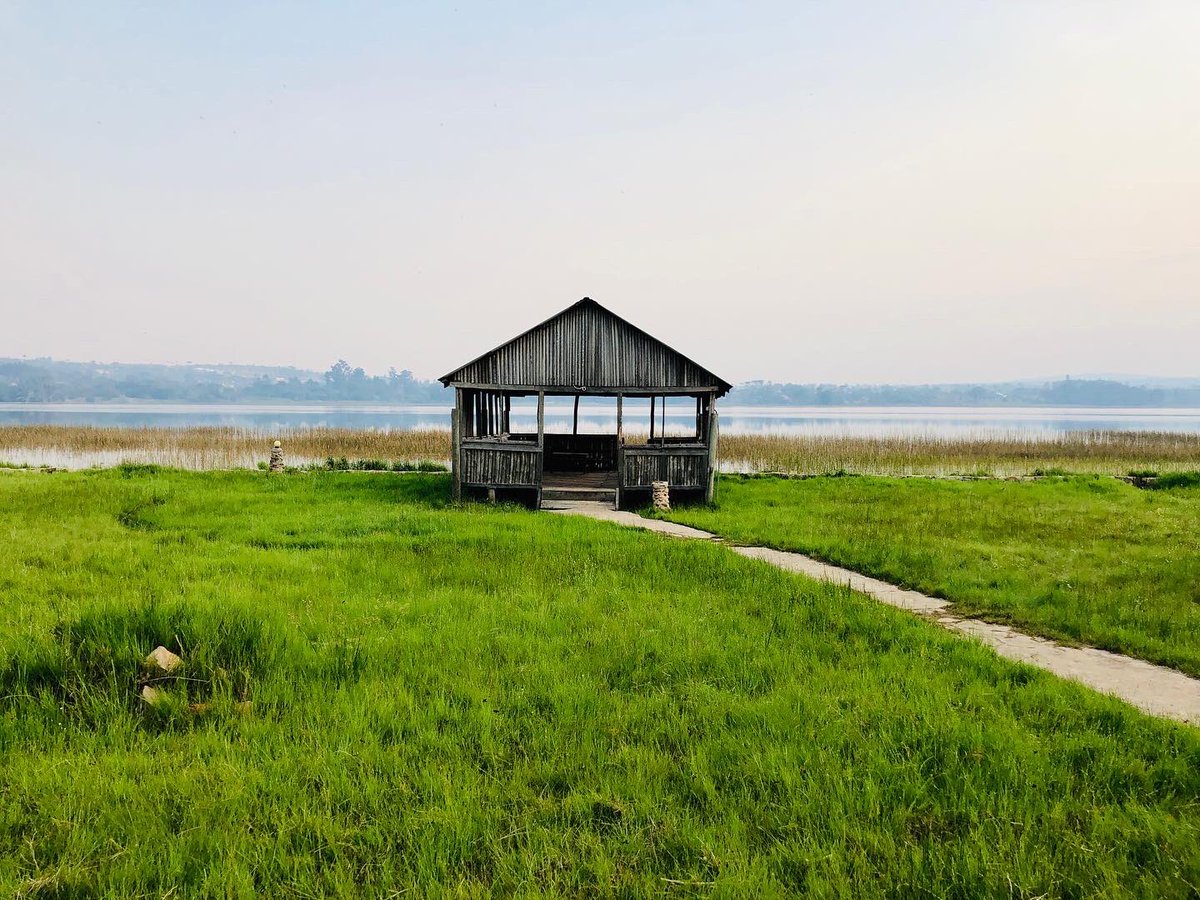 WanzyanjiM's tweet photo. Lake Chila is of interest to historians because on its bed lies a collection of historic military weapons that have been there for more than half a century. End of World War 1 #History #travelphotography #AfricaUnite @TourismZambia @travelwjane https://t.co/eEKWLqGvNy