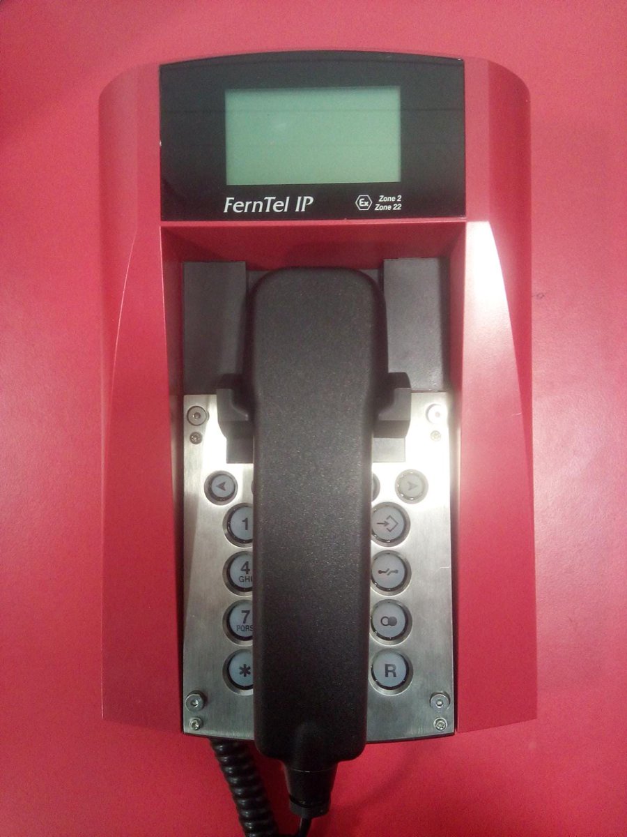 Extensa_Telecom's tweet photo. Hemos instalado varios teléfonos ATEX en una fábrica.
Los teléfonos #ATEX son teléfonos para zonas con riesgo explosivo, es decir, pueden ser utilizados en zonas como refinerías de petróleo, plantas químicas,  plantas de gas, etc.
#riesgoexplosivo #seguridadeneltrabajo https://t.co/H6b91od5DC
