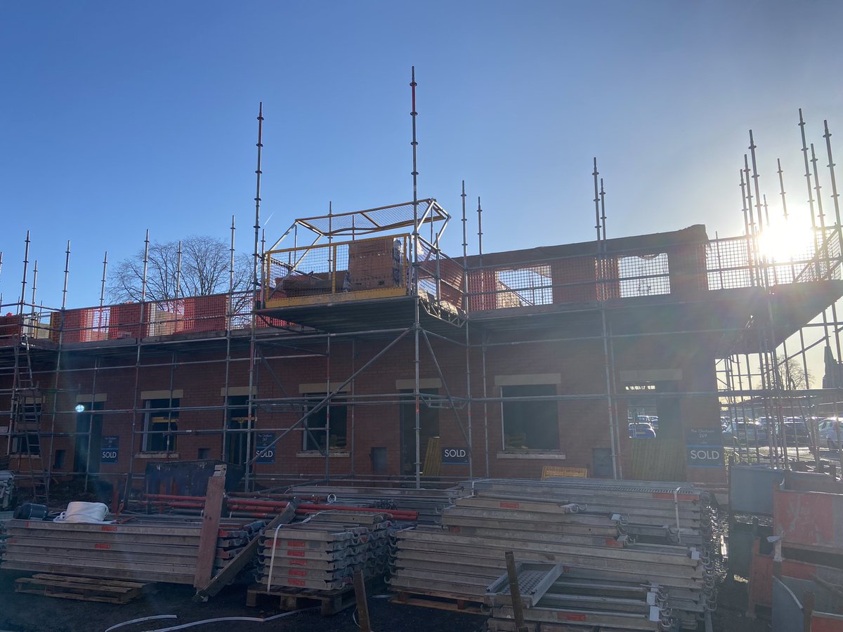 salesprospa's tweet photo. Out on site this sunny morning visiting our next phase properties at Upton Dene, Chester.
Looking great 🏠 https://t.co/DBrErmXo8T