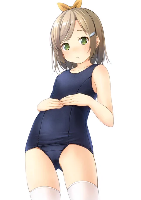 ぽっこりおなかを気にしてる子 
