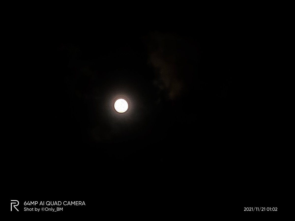 ImBibhuduttaIND's tweet photo. #Moon #AmazingPhoto
The Midnight🕛 Moon🌙
Self Satisfaction Is The Key-One😉
#ExpertMode #RealMe_XT 😁🙂 https://t.co/MqFLs6QALO