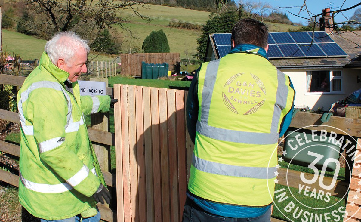 larch_co's tweet image. Bit of display area development going on this morning. 
Pop down for your free samples or a chat. CH7 5SJ. FREE HELPLINE: 07392 978020 #UKTimber #WelshTimber #FSC #NorthWales #TradePrices