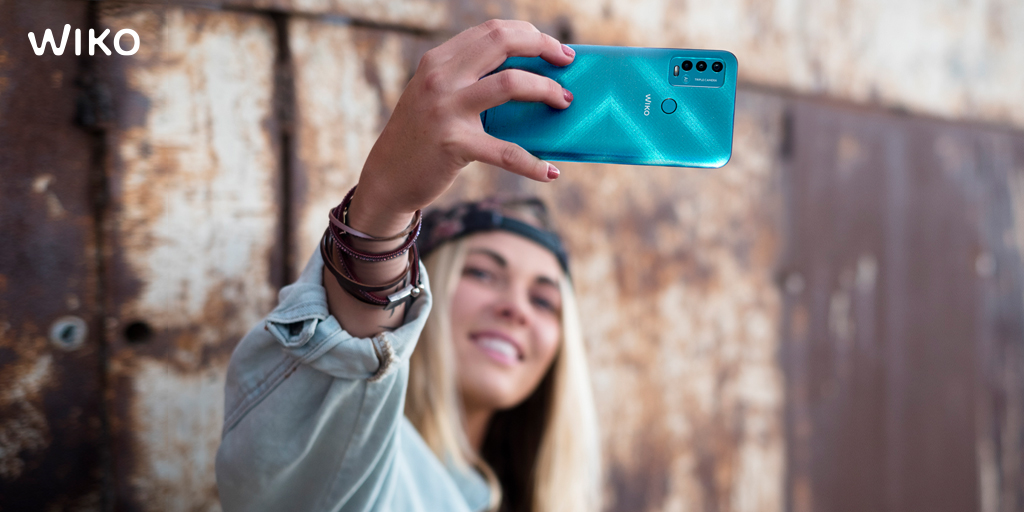 😃¡SONRÍE! 

Tienes en tus manos un smartphone que hará que te olvides de donde dejaste el cargador. 🔌

➖POWER U30 ➖es sinónimo de 4 días de batería non-stop.

⚡Si algo te frena, no será él.

#WIKO #letsPOWERup #POWERU #POWERU30 #Batería #Autonomía