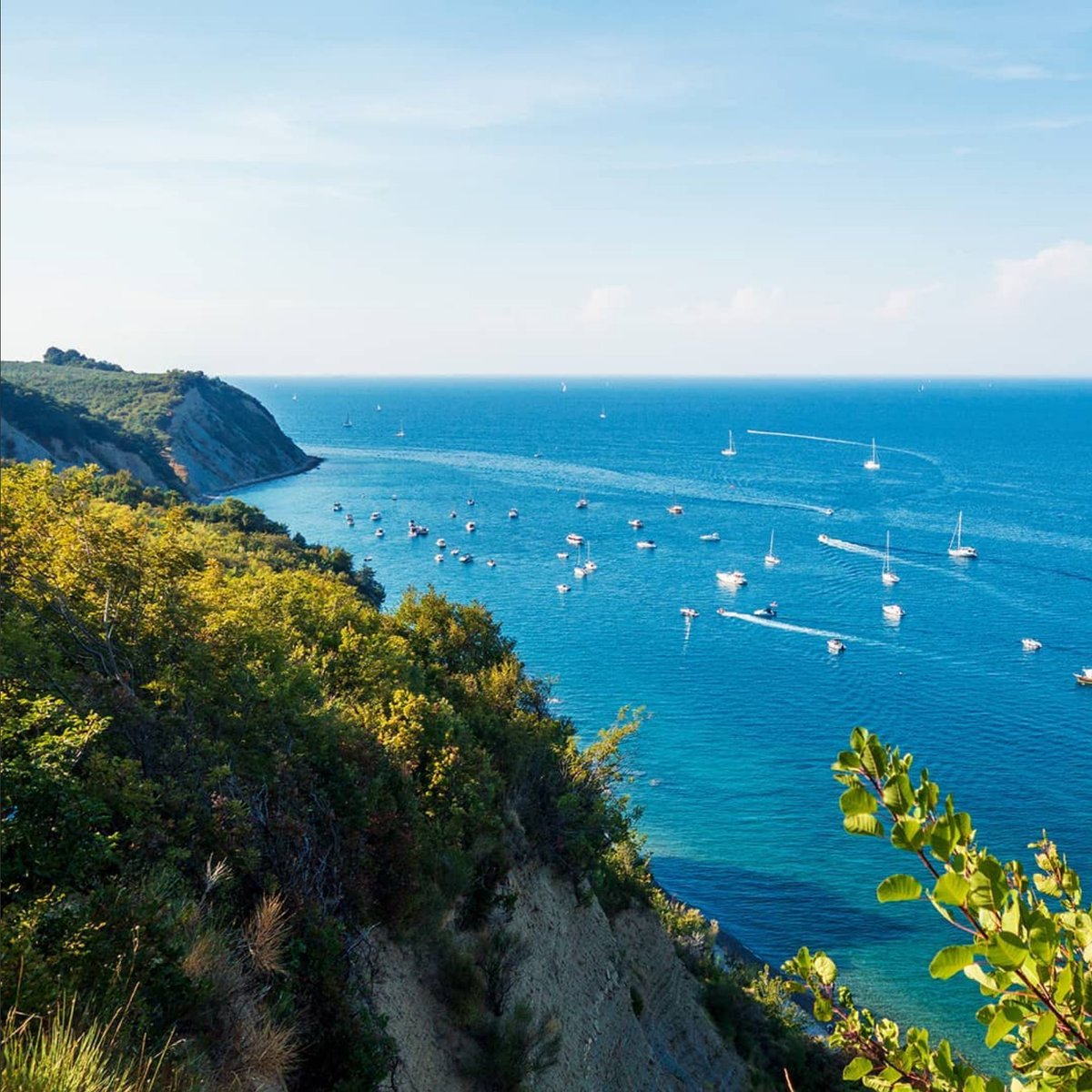 DustyBootsBlog's tweet photo. Ab heute nehmen wir euch mit auf unsere #Reise nach #Slowenien im September. Wir haben uns 4 Wo. Zeit genommen um dieses wundervolle Land zu erkunden, erschmecken &amp; so wie es geht mit unserem Zwergi zu erwandern.Los gings mit Zelten an der Küste bei #Izola.

#meer #küstenwandern https://t.co/SQkgFs0zZl