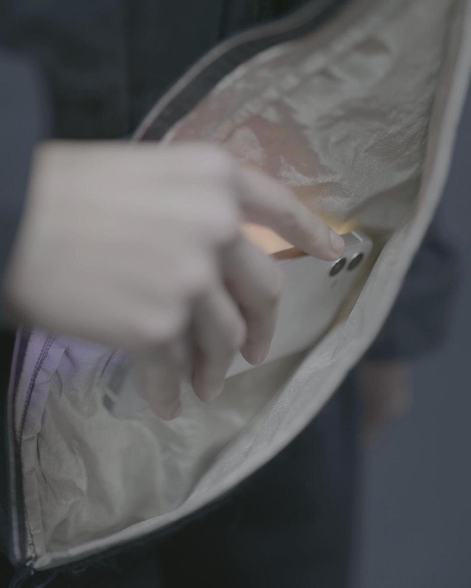 aniacatherine's tweet image. Nov 29th @dejhati and I will be presenting at the next edition of @e_cuerpo discussing our Privacy Collection and the framing of &quot;conceptual non-solutions&quot; 
#wearabletech #signalblocking #conceptualart #nonsolutions
operator.la/blog/id-rather…