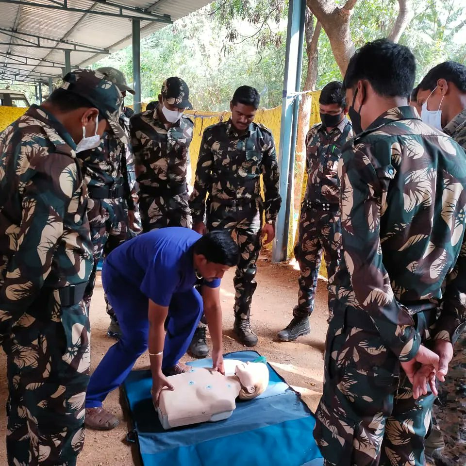 ApolloFND's tweet photo. Partnering with the police to help save lives. Scenes from our three-day Basic Life Skills session being held in Hyderabad with the Rachakonda police commissionerate personnel. #savinglives #basiclifeskills #billionheartsbeating https://t.co/3cpeCifT8X