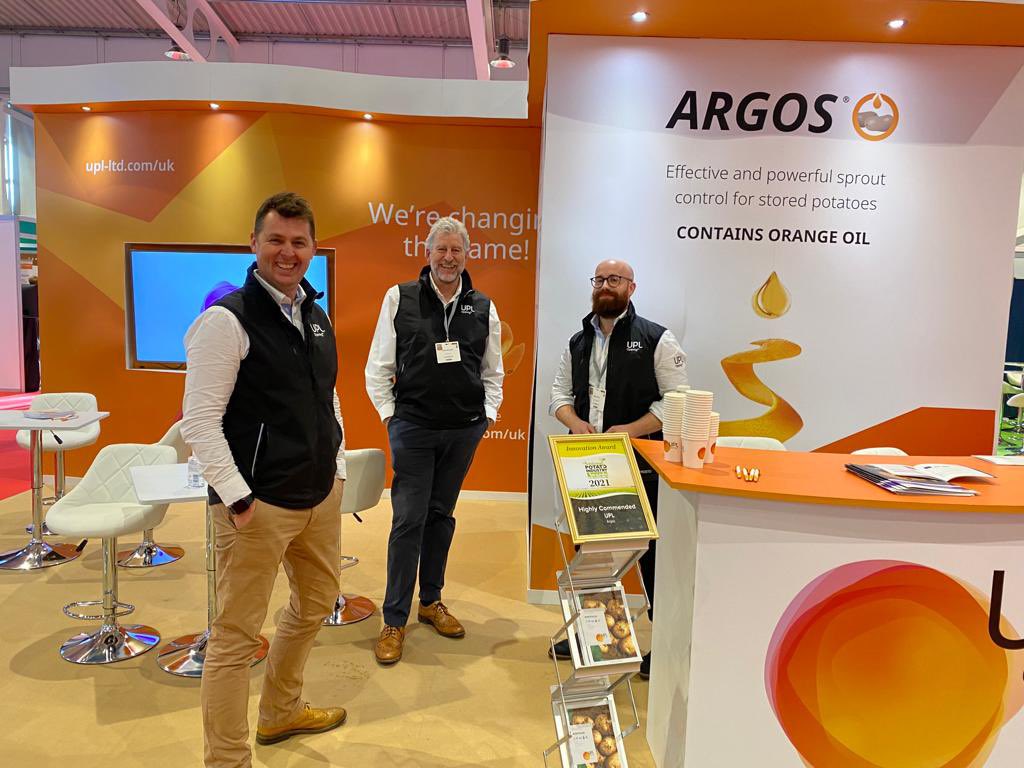 ScotFog's tweet photo. Ewan is down at @BP2021Harrogate meeting with @UPL_UK, getting ready for next seasons Orange Oil treatments #potatoevent #orangeoil https://t.co/FImEyOVnkR