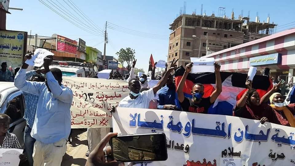 Nationwide mass protests across Sudan today condemning the recently signed political agreement w/ the military and expressing solidarity with Darfur, as a deadly militia attack in Jebel Moon reportedly killed 21 people and displaced thousands.

Photos: Khartoum, Nyala &amp; Dinder