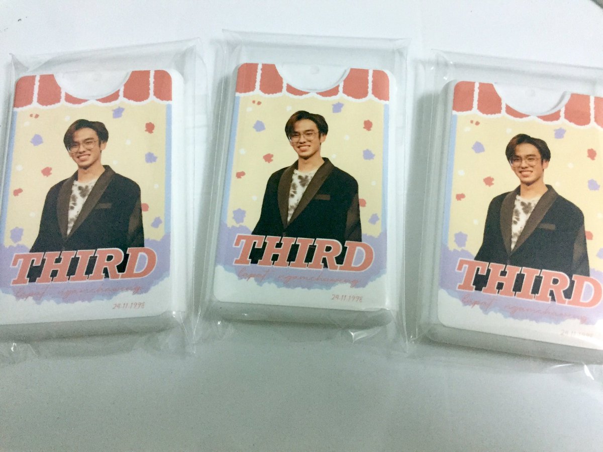TheycallusTNT's tweet photo. Pls rt,
Give away THIRD BDAY 2021
1 set / 1 person (23set)
– spray card 1ea
– Postcard 1ea
Shipping 33 baht
Delivery date 27/11/21
Form : today (25/11) 20:00
#ThirdLapat
#ThirdBDAY23rdProject
#ThirdLapatBDProject2021 https://t.co/nvmkZOopEx