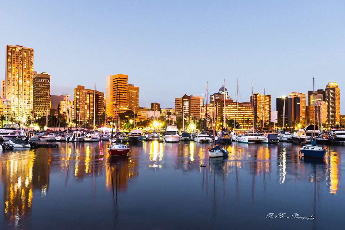 ThompsonsAfrica's tweet photo. Our talented colleague @mavasiko shining bright once again.  A GORGEOUS shot of our beautiful Durban harbour.  Thank you for capturing the lights of Durban @themavaphotography #durbanharbour #nightlights https://t.co/EGaH04mr0n