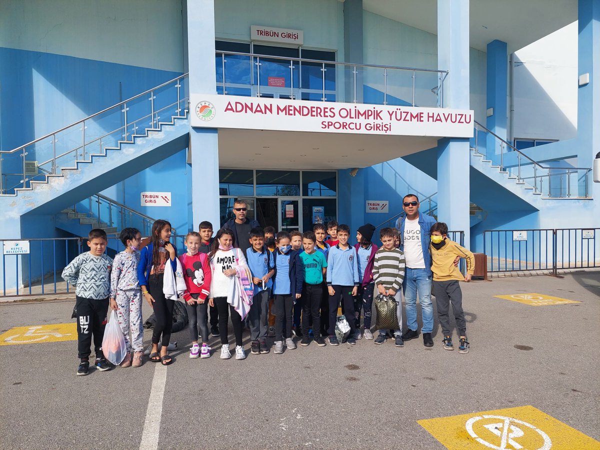 kamile_yapar's tweet photo. Okulumuz 4. sınıfları yüzme bilmeyen kalmasın projesi kapsamında Kepez Belediyesine Adnan Menderes Yüzme Havuzunda yapılan yüzme kursuna katılmışlardır.
#AHENK ile #KEPEZ_BASARIYA_KOSUYOR https://t.co/F8E2lHoxEE