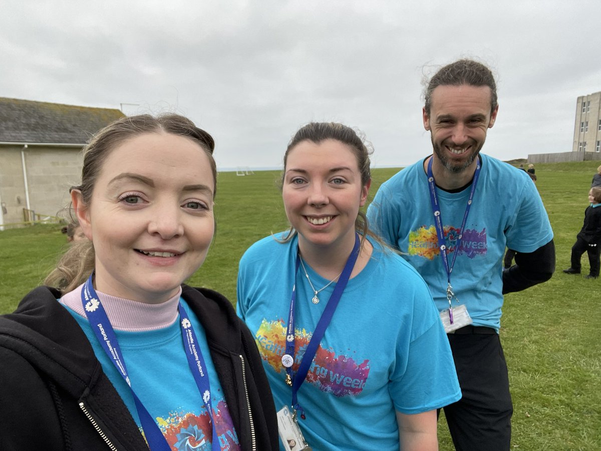 Year 3 and 4 really enjoyed running their daily mile for Healthy Living Week. Even the teachers were still smiling by the end of it! 🏃‍♀️🏃‍♀️🏃‍♂️