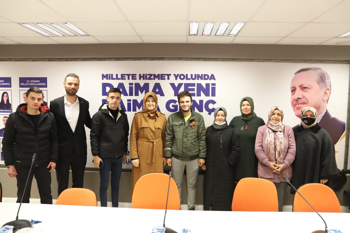 İl Kadın Kolları Başkanlığı kadına yönelik şiddetle mücadele günü basın açıklaması AK Parti Atakum Gençlik Kolları olarak katılım sağladık"Her zaman her türlü şartta biz kadına şiddetin karşısında olmaya devam edeceğiz".
#KadınaŞiddeteHayır
#turuncucizgimiz