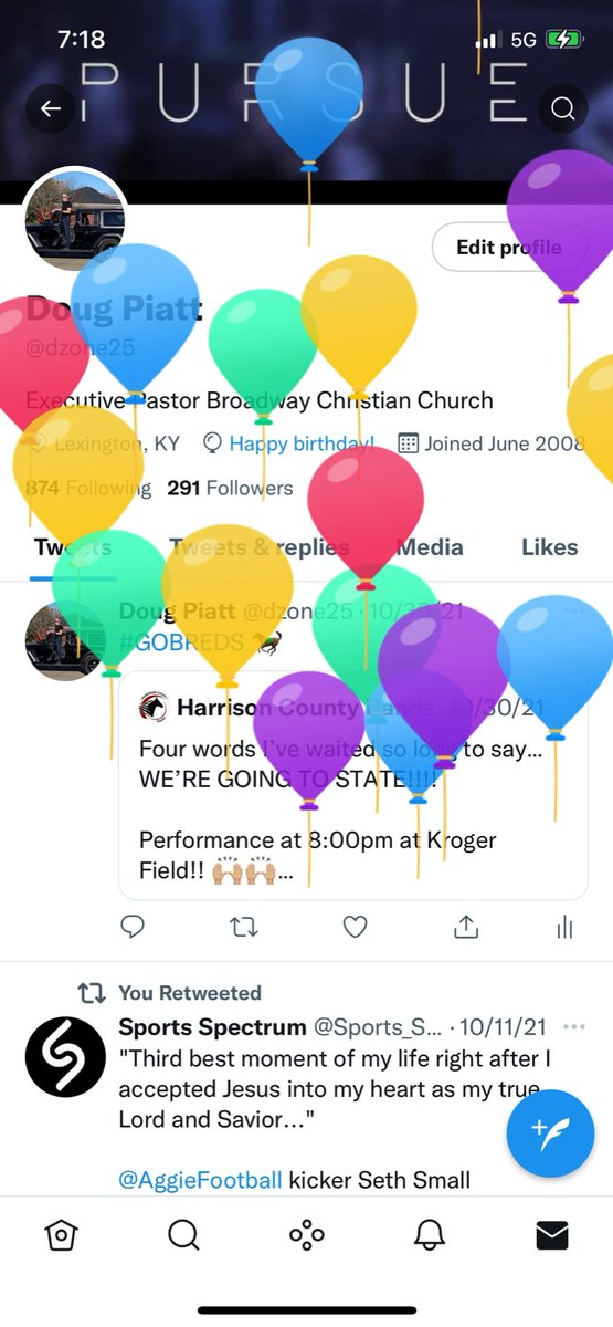 dzone25's tweet photo. …Gotta love the balloon launch when you open your twitter account on your Birthday!!! ❤️🎉🗽🦃 https://t.co/3woikL542x