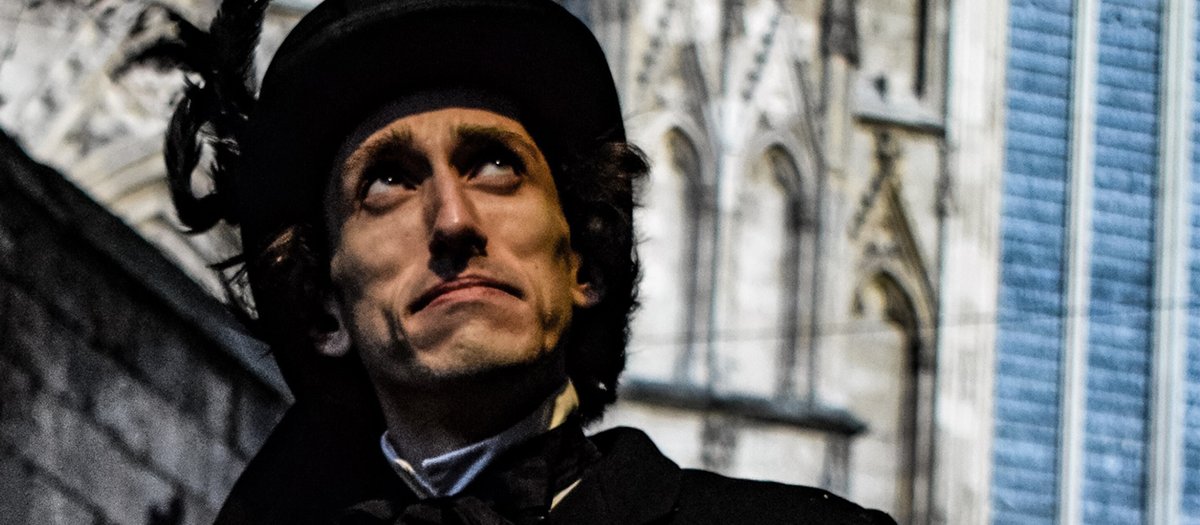 YorkTheatre's tweet photo. Settle by the fire for a Dickens Christmas ghost story. 🎄👻
The beloved #AChristmasCarol, as well as #TheChimes and #TheHauntedMan, will be brought to life by master storyteller, @jamescswanton, at the York Medical Society. 🎩 😱
02 - 13 Dec
Book now: https://t.co/EWMTORP2OZ https://t.co/EYWfZd3huW