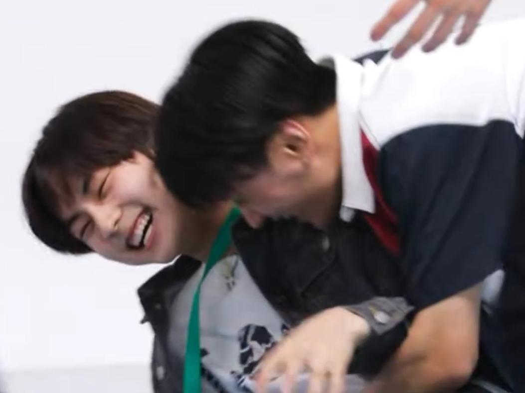 jaywonspics's tweet photo. I'm not crying #JAY #JUNGWON 🥺😭 https://t.co/xcidcdoRab