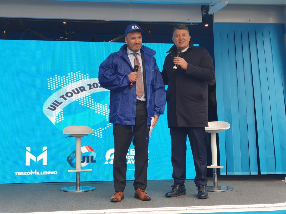 #Bombardieri: Tutti coloro che ora si trovano con sussidi statali devono rivendicare il lavoro.
Adesso abbiamo la possibilità di farlo: ci sono i fondi, ci sono le risorse.
#UILTour2021 <a href="/PpBombardieri/">Pierpaolo Bombardieri</a>