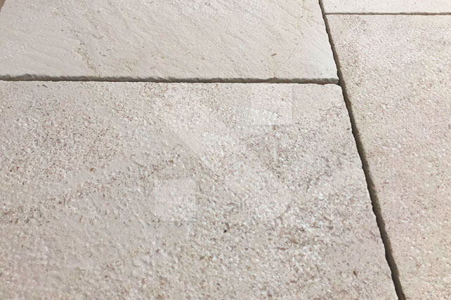 NatStoneOutlet's tweet photo. Portuguese beige limestone Opus pattern 2cm tiles with aged look at good value @ 22.90€ / m2 - https://t.co/1Rva2BYcvN #beigelimestone #tiles #limestone #naturalstone #outlet https://t.co/6AAuoELX4F