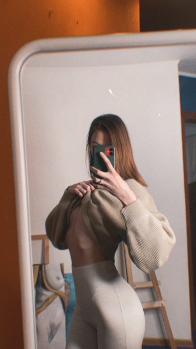 I bought new clothes and WOW my ass looks bombastic in them. Is it okay that I want to fuck myself?🤪🐒<a href="/tag/mvcontest"class="tags"><span>#mvcontest</span></a>