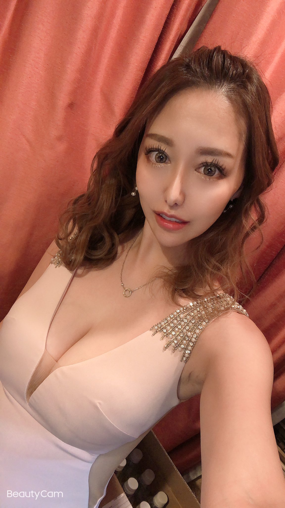 朝桐光(あさぎりあかり)@AV女優 on X: ヘアメ完了✨😊✨ 今日も頑張る予定、、、🤣笑 t.col5Vd8MK66K   X