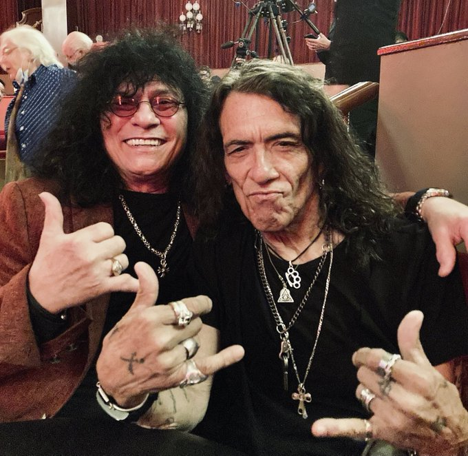 lamaquinarock's tweet photo. #Retweet👉 Two big #stars⚡️🔥🎤🔥⚡️🎤⭐️‼️ how much music and how much quality -cheers🥂🤘 @PaulShortino & @StephenEPearcy #PaulShortino #StephenPearcy #GlamMetal #Rock #Classicsrock #Ratt #QuietRiot #BadBoyz #RadioRock93Uno #LMR🇦🇷🤘 https://t.co/HLMz1qqYin