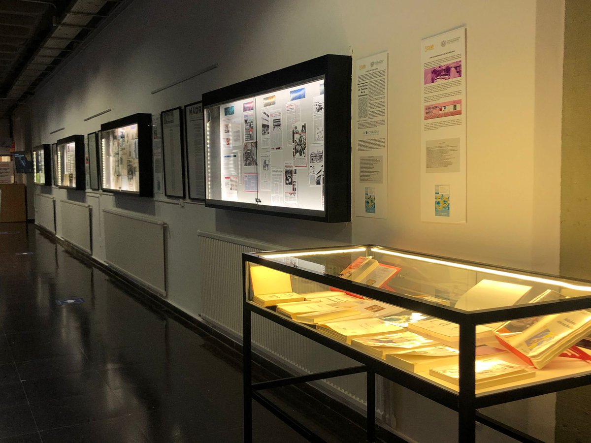 UCMccinf's tweet photo. La Facultad pionera y referente de la formación universitaria en Comunicación en España cumple 50 años. Un aniversario que celebramos con una Exposición conmemorativa que podéis visitar en el hall o en:

➡️ https://t.co/UgySJtTRMc

#50AniversarioUCMccinf https://t.co/gOEqPzW6FQ