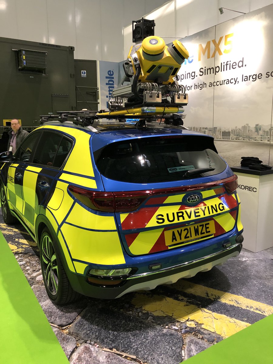 Great to be back @DigiConWeek yesterday, meeting up with faces old and new. Glad to see data and interoperability were key themes - without a metaverse in sight! Next stop, digitising client BIM requirements for machine readable validation, one step at a time eh spot?