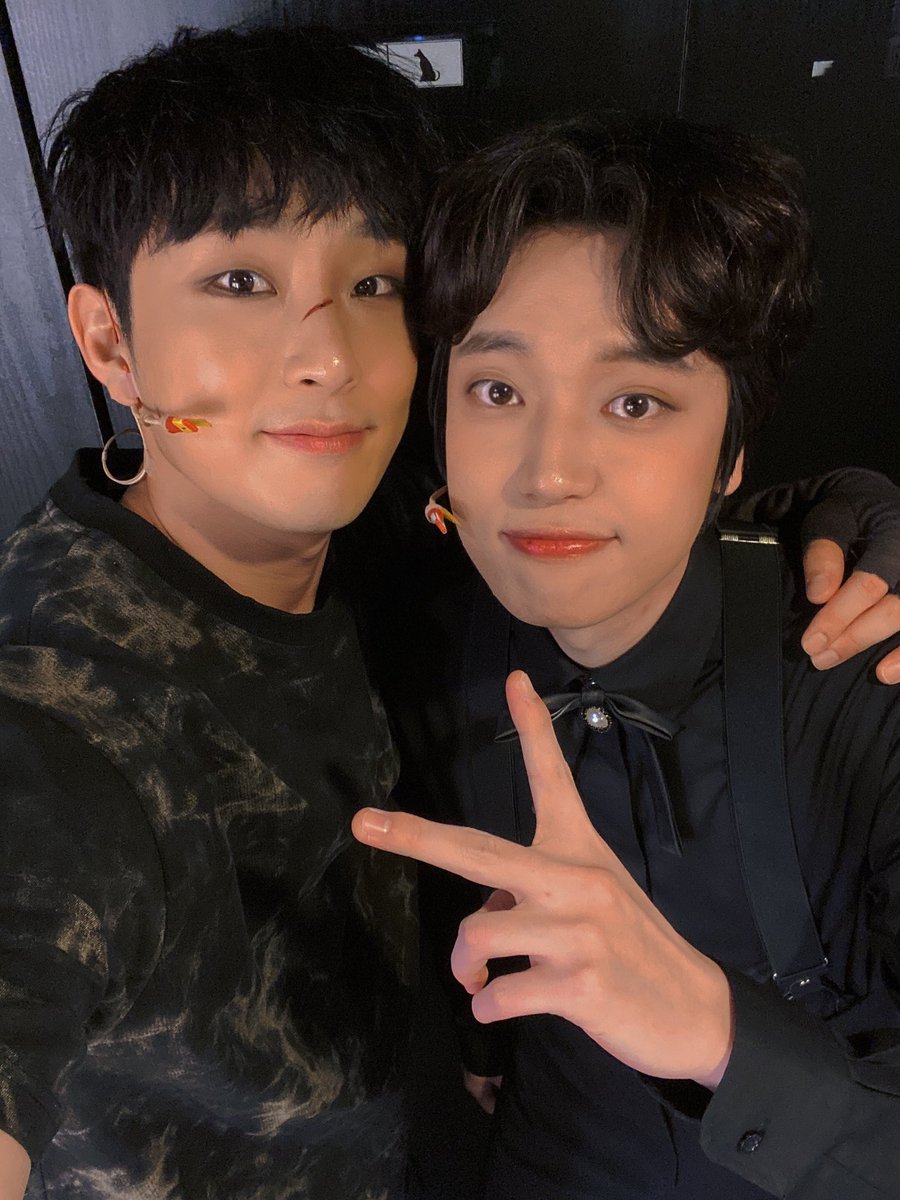 🐕🐈
뮤지컬 <개와 고양이의 시간> 

🐾나라랩터와 니엘플루토의 #페어막공

“너와 함께 두 번째 눈을 보고 싶어. 
가능하면 다음도, 그 다음도…”

2021.09.08-2021.11.28
대학로 드림아트센터 1관