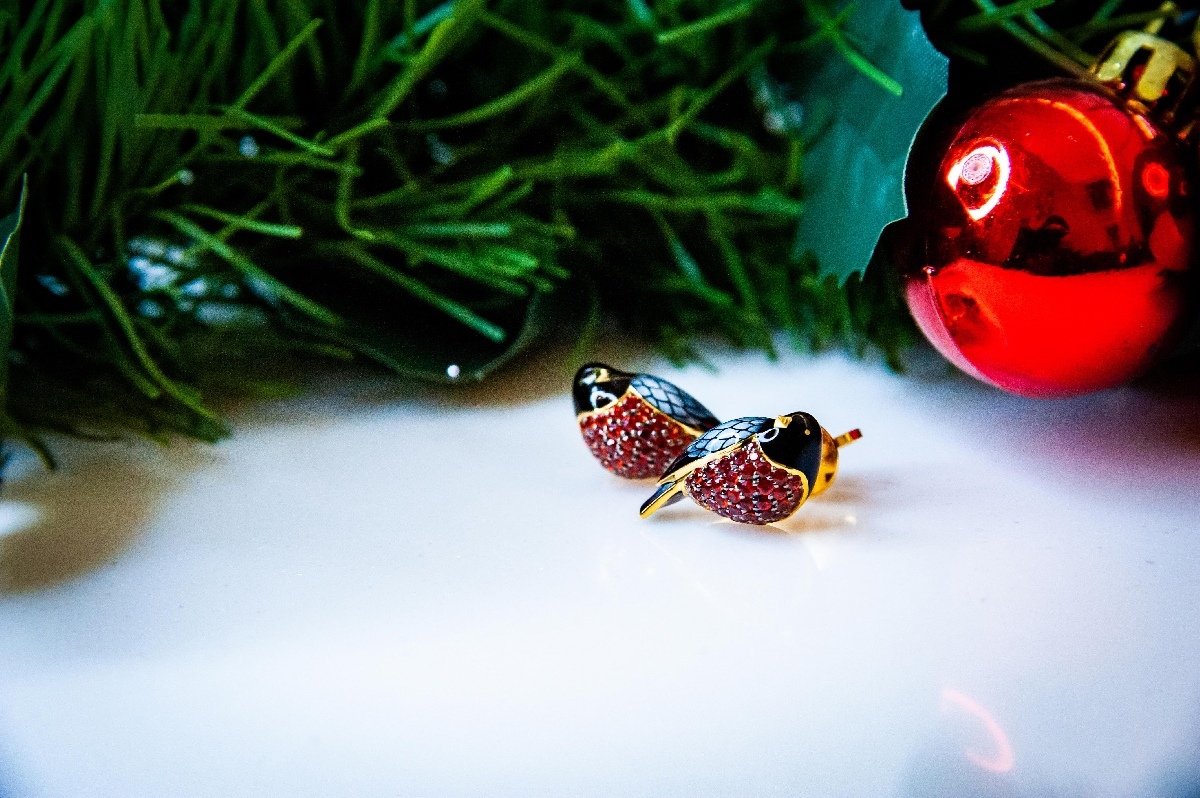 C 25 ноября по 3 декабря в Москве пройдет ежегодная выставка украшений «Ювелирная зима». Ведущие ювелиры-дизайнеры вновь соберутся в камерном пространстве галереи Ilgiz F, чтобы продемонстрировать свои актуальные работы.

Подробности на сайте: kudamoscow.ru/event/iv-vysta…