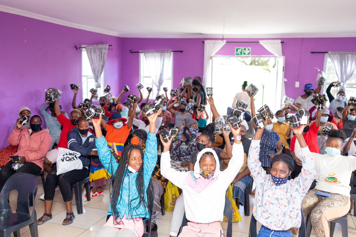 FlutterByLKG's tweet photo. Our purpose continues.
A very huge thank you to @hollywoodbets @dimphonyanatl_2000 @djnaves @sphectacula for allowing us to reach more and more women and girls. 
#EndPeriodPoverty
#FlutterByLKG https://t.co/LqbD25p6Jp