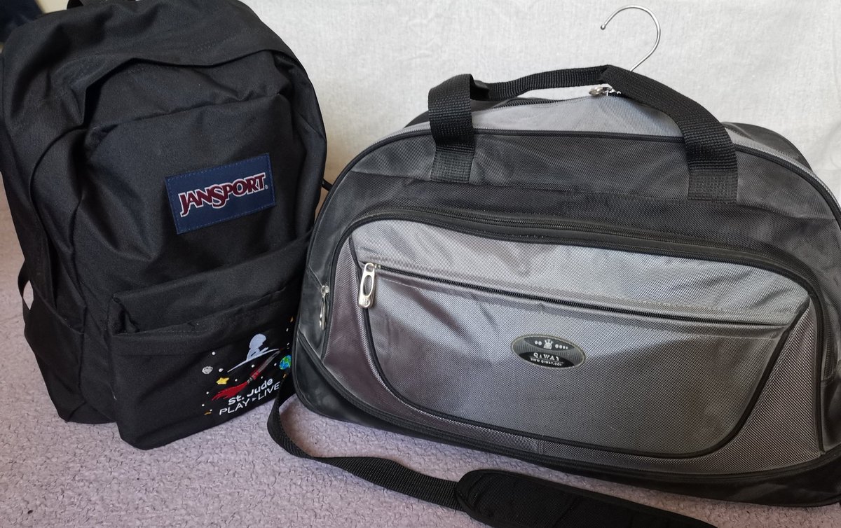 LetitiaTHELemon's tweet photo. Think I've got enough stuff for this show? 😂

#Actor #LiveActor #WorkingActor #Travel https://t.co/T46g2ztJOK