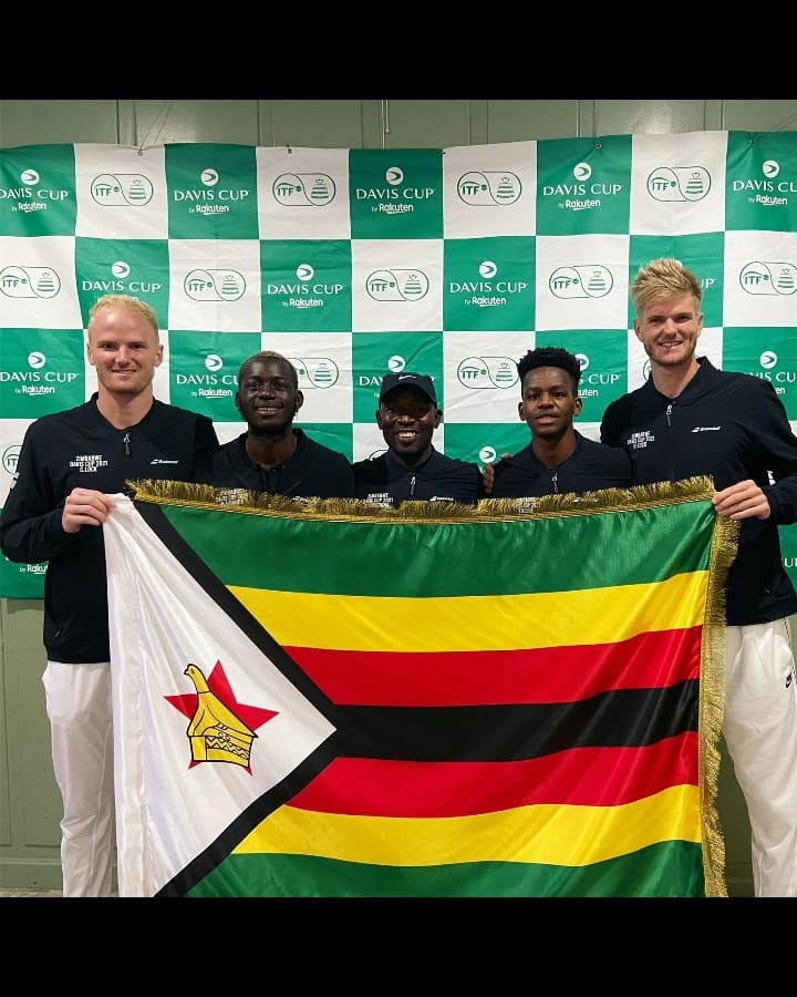 mehlulida's tweet photo. Big weekend ahead! Always an honor to represent Zimbabwe 🇿🇼 
#tennisinthepark #3blondes #notedwiththanks #planenevercame https://t.co/pubcj3GErm