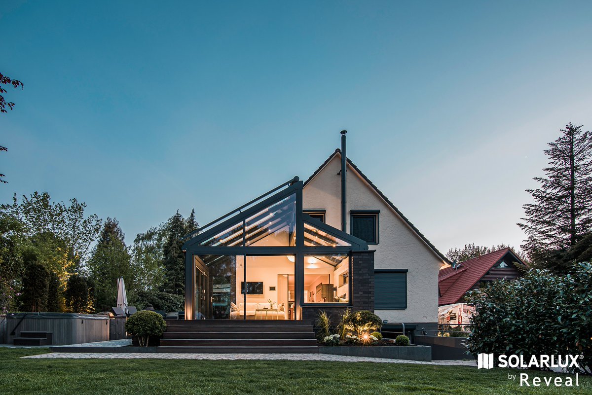 RevealDoors's tweet photo. Whether you want your Wintergarden to make a striking impression or to integrate harmoniously with your living space, Solarlux's ability to make pretty much any type of canopy means the choice is yours 😊

#bespokedesign #custommade #wintergardens #glassextensions #glass #glazing https://t.co/WIurYgXD8V