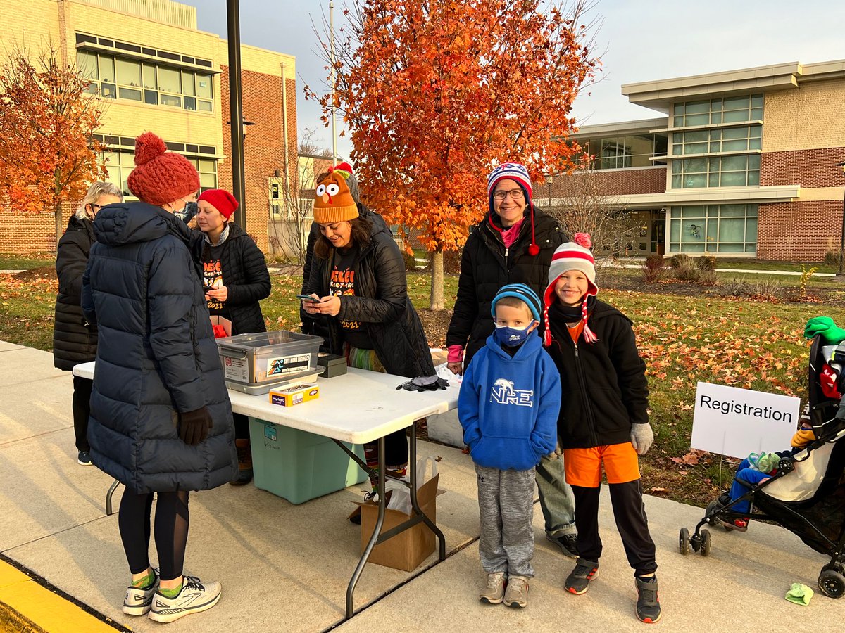 DelcoTurkeyTrot's tweet photo. Setting up for #DelcoTT221! Come on out! You can still register or cheer on the runners! https://t.co/1rEaDJ97Eo