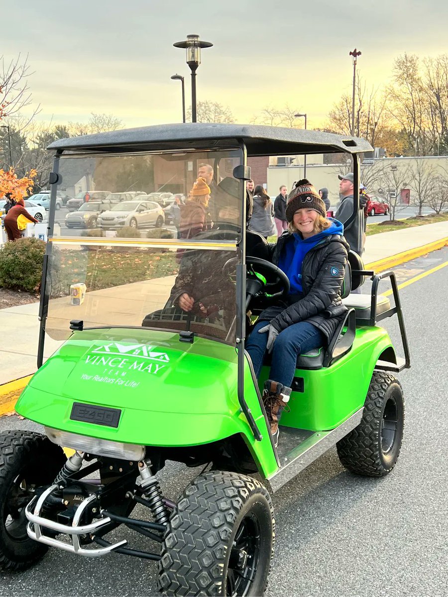 DelcoTurkeyTrot's tweet photo. Setting up for #DelcoTT221! Come on out! You can still register or cheer on the runners! https://t.co/1rEaDJ97Eo