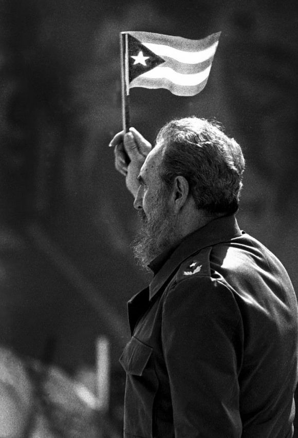 Ha resistir y vencer nos enseñó Fidel... #FidelPorSiempre