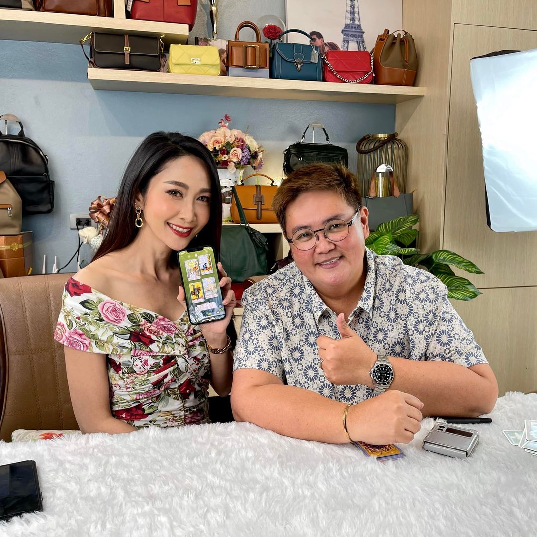 HoroWall's tweet photo. ขอขอบคุณ คุณยุ้ย จีรนันท์และเพจซุปตาร์ออนไลน์มากค่า วันนี้สนุกมาก แจกของจุก ดูดวงแม่นจนแอดมินขนลุกไปหมดแล้ว ขอบคุณหมอวั๊งด้วยน้าาา ใครพลาดอย่าลืมดูย้อนหลังได้ที่เพจซุปตาร์ออนไลน์เลยนะค้าา 🌟
คลิก : https://t.co/FOxhB8enhy https://t.co/Njq9hwVDjr