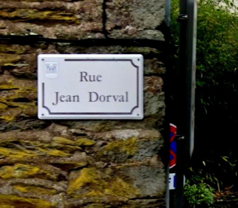 PoliceHistoire's tweet photo. #HOMMAGE par #ChâteauneufduFaou @finistere_29 au vérificateur principal des #Douanes Jean #DORVAL du SRFD #Lyon, arrêté par la Gestapo, interné à #Montluc fusillé à #laDoua le 11/01/ 44. #Buckmaster @AHADouanes @douane_france @DouanesMusee https://t.co/DUNfh5NmgO