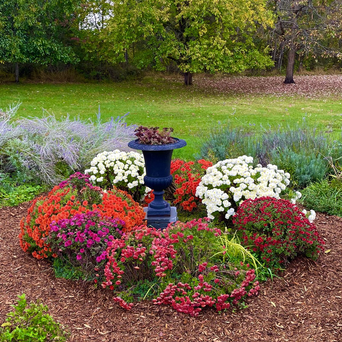 ArtsMasterwork's tweet image. Wishing our friends, followers and supporters a very #HappyThanksgiving! #MasterworkArts #LovetheArtist #LovetheArts