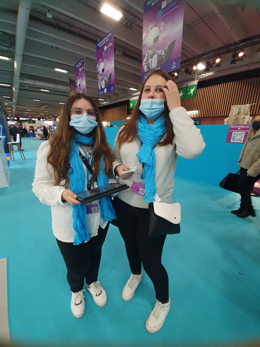 Ambition21_FSE's tweet photo. Les élèves de @acnancymetz prêts pour vous accueillir stand E49 de le @RA_GrandEst au salon #EducatecTice. https://t.co/fbNNwXEuNe