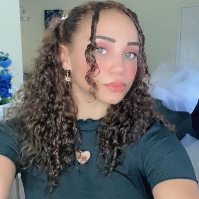 ayee_amanda01's tweet photo. #NewProfilePic https://t.co/J5uyXoOdYH