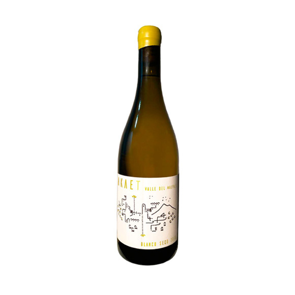 Akaet Valle del Malpaso es un vino proveniente de las islas Canarias que probaremos en la cata. Con el cultivo agrícola de la uva en Lanzarote se ha conseguido una excelente calidad. ¡Entra en wineland.es e INSCRÍBETE!