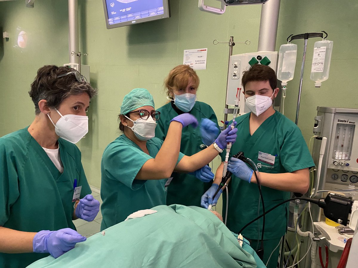 VIII Curso de Neumología Intervencionista de SEPAR en el CCMIJU de Cáceres. Una maravilla y un placer trabajar aquí. Y los alumnos fantásticos! ⁦<a href="/SeparRespira/">SeparRespira</a>⁩ ⁦<a href="/ccmijesususon/">CCMIJU - JUMISC</a>⁩