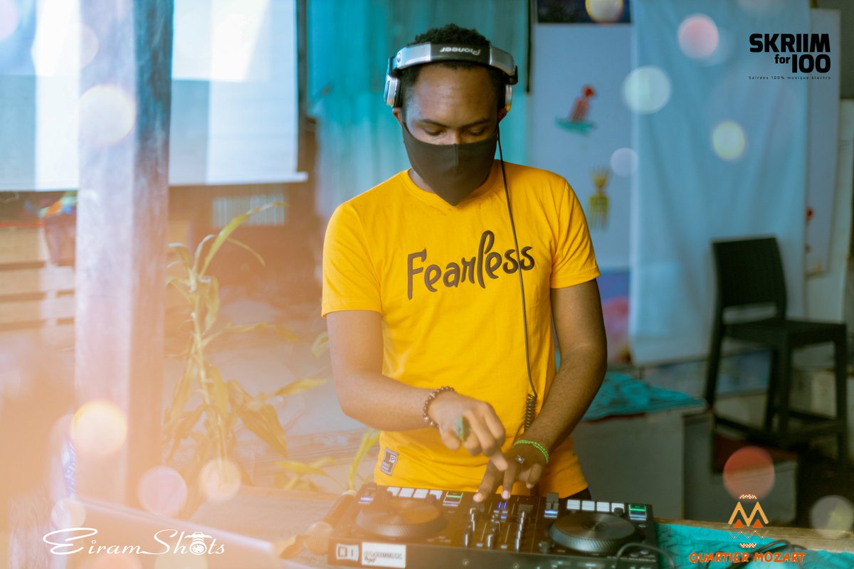 Alan_Otse's tweet photo. Skriim by @EiramShots
#SkriimFor100 #ColoursParty https://t.co/6GRuMH2qBp