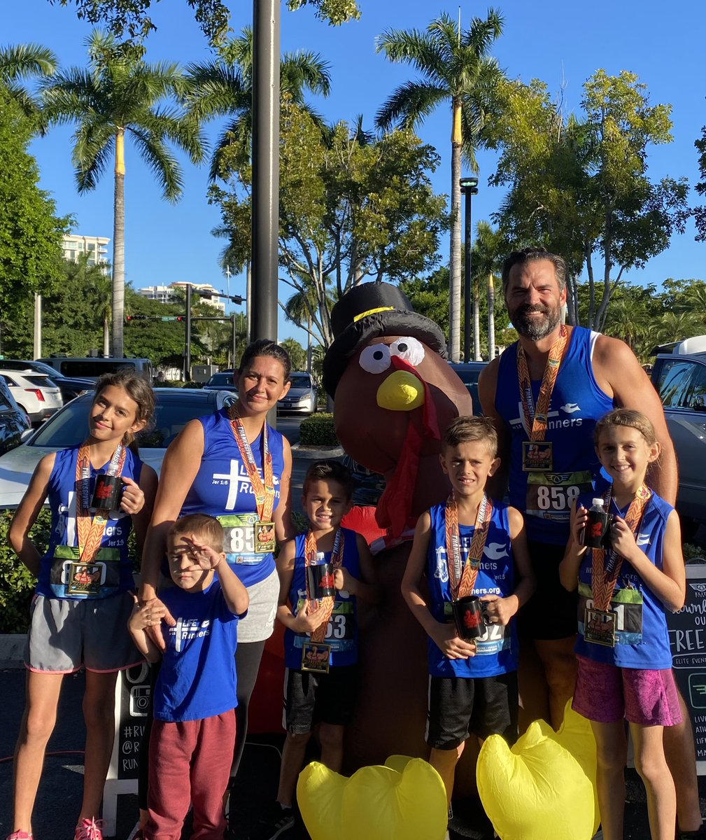 castoutallfear's tweet image. Happy Thanksgiving! #liferunners #remembertheunborn #runeliteevents #gobblegobble