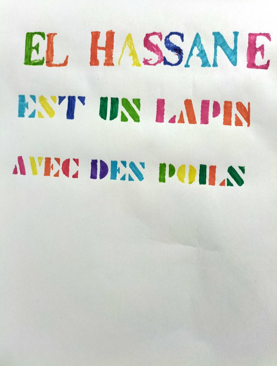 AssoTraces's tweet photo. Des nouvelles de #RayonScience 👇
Dans le cadre de la Quinzaine du Livre organisée par la Mairie @Paris19e, nos jeunes ont créé des micro-histoires et ont utilisé des pochoirs pour les écrire 🖌️#rayonscience #MairiedeParis @MCLemardeley https://t.co/ULRvG7nAsL