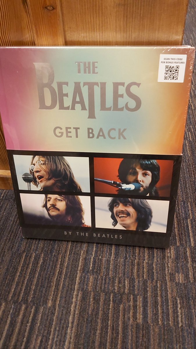 ByrnesBooks's tweet photo. Really, how many  books come out about a band that split up 51 years ago that can still find something new to say? Not many but when that band is the Beatles, all bets are off. This is the book documenting  the 120 hours footage from thethat went in to making the film Let it Be. https://t.co/5XJLILHmFw