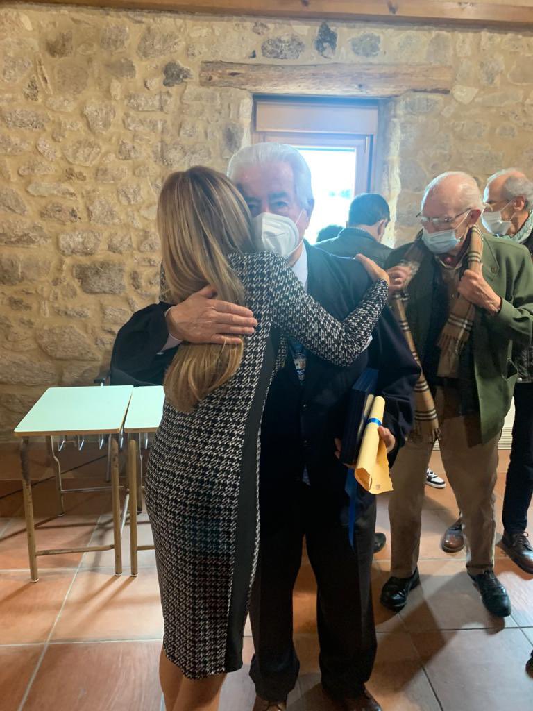 Chabela_'s tweet photo. Gracias maestro por llevar siempre Salamanca y su provincia por bandera 👏👏
#elviti #ciperez https://t.co/NE3UTga2DV