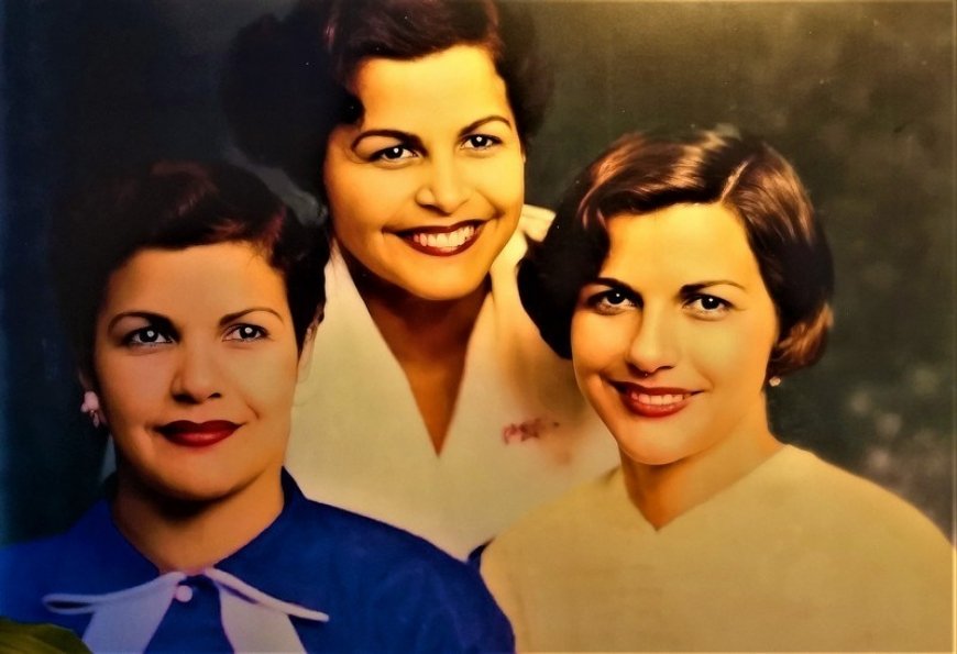 #25N | Hace 61 años, 3 mujeres caribeñas fueron torturadas y asesinadas por defender el derecho a decir NO a un sistema dictatorial, colonial y patriarcal, a decir NO a la violencia contra las mujeres. Somos hermanas y herederas de Patria, María Teresa y Minerva Mirabal.